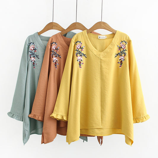 Front embroidered petal sleeve long sleeve shirt