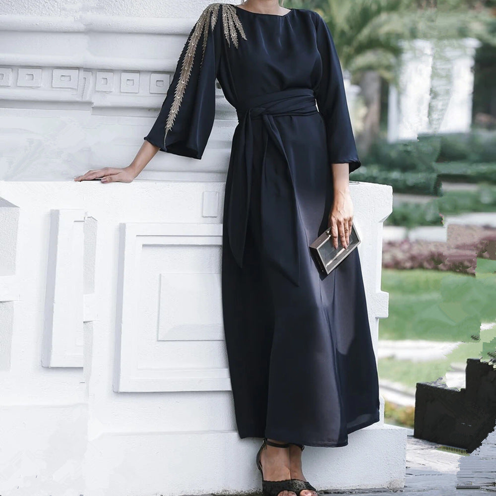 فستان نسائي من لوريا الشرق الأوسط دبي بأكمام مطرزة رائعة LR427