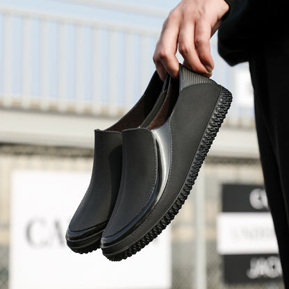 أحذية مقاومة للماء للرجال من المطاط خفيف الوزن وغير قابلة للانزلاق